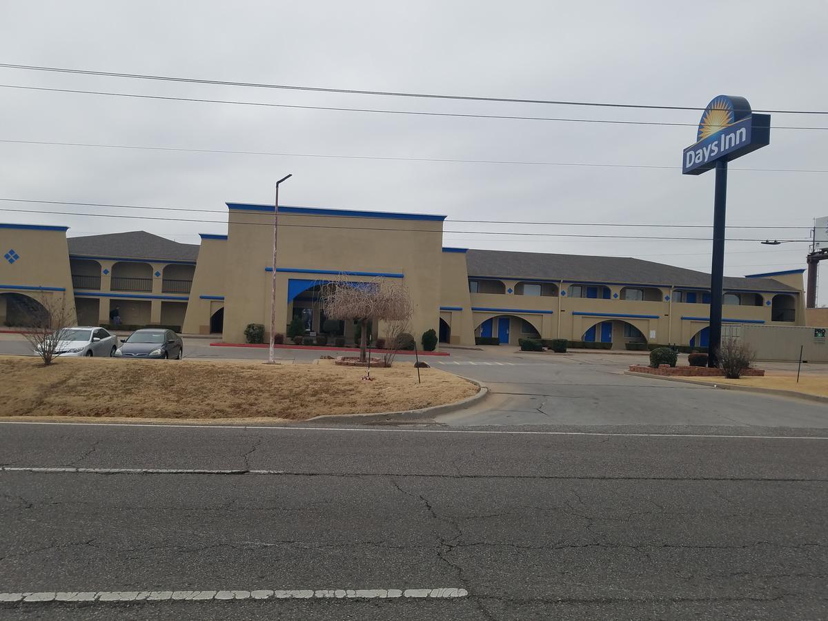 Days Inn By Wyndham Oklahoma City Nw Expressway Warr Acres Экстерьер фото