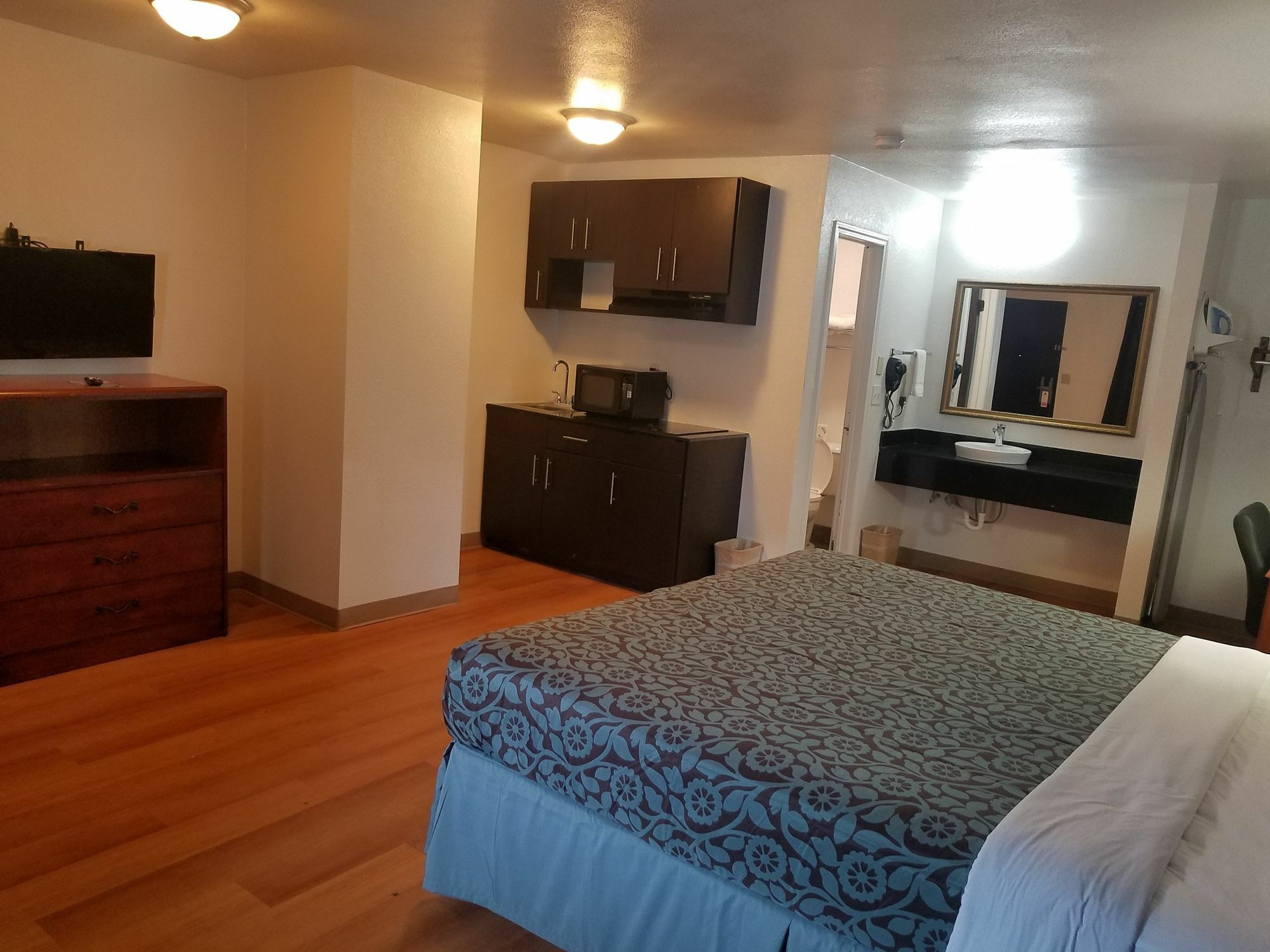 Days Inn By Wyndham Oklahoma City Nw Expressway Warr Acres Экстерьер фото